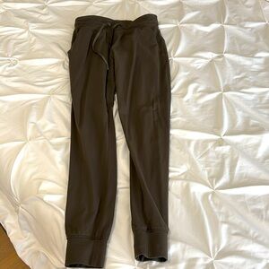 Zyia stretch jogging pants size XL in dark olive green